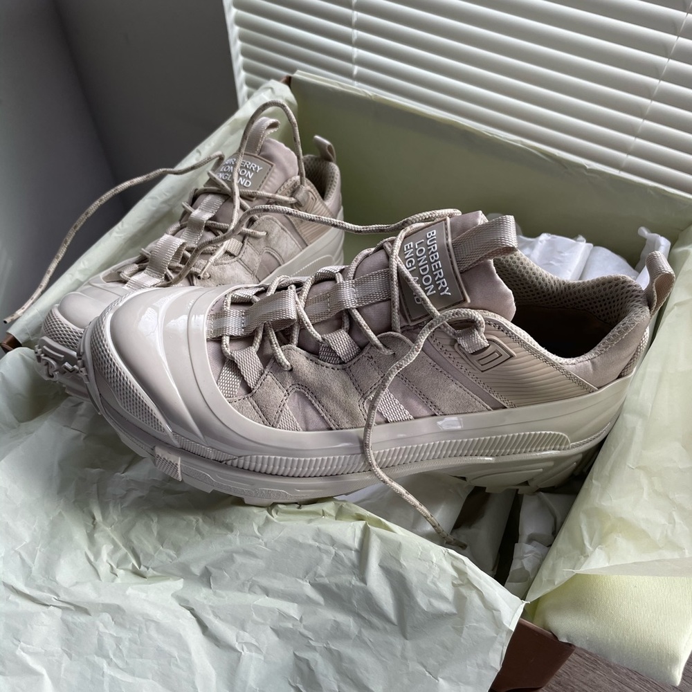 Men’s Burberry suede and leather Arthur sneakers